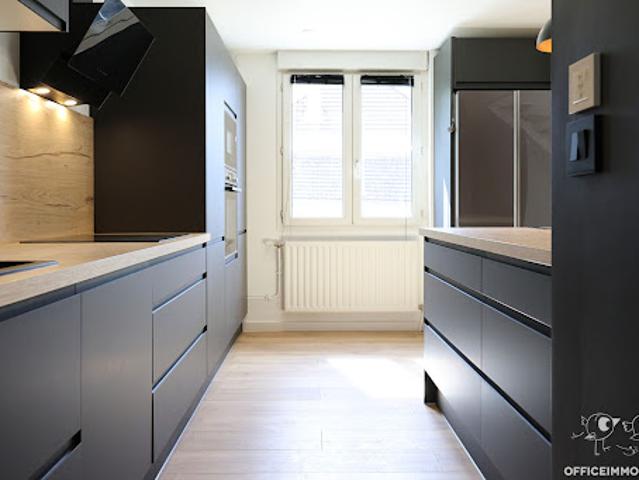 Vente Appartement 5 pièces 137.36 m2 Ecole Valentin