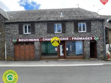 Vente Appartement 5 pièces 142 m2 Pierrefort