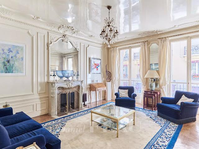 Vente Appartement 5 pièces 143.74 m2 Paris 17ème