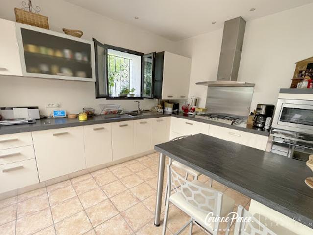 Vente Appartement 5 pièces 145 m2 Nimes