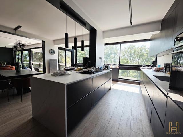 Vente Appartement 5 pièces 149 m2 Le Chesnay Rocquencourt