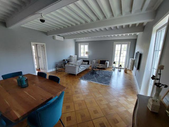 Vente Appartement 5 pièces 151 m2 Pierre benite