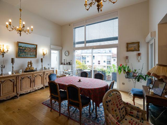 Vente Appartement 5 pièces 153.27 m2 Reims