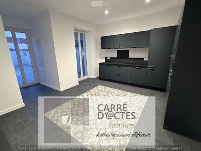 Vente Appartement 5 pièces 153.96 m2 Nimes