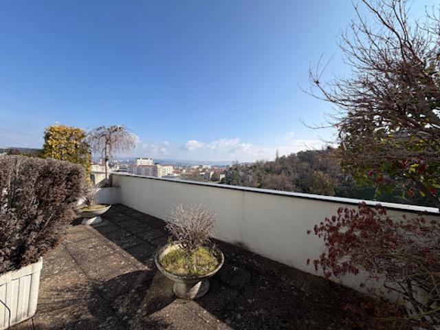 Vente Appartement 5 pièces 154 m2 Saint Etienne