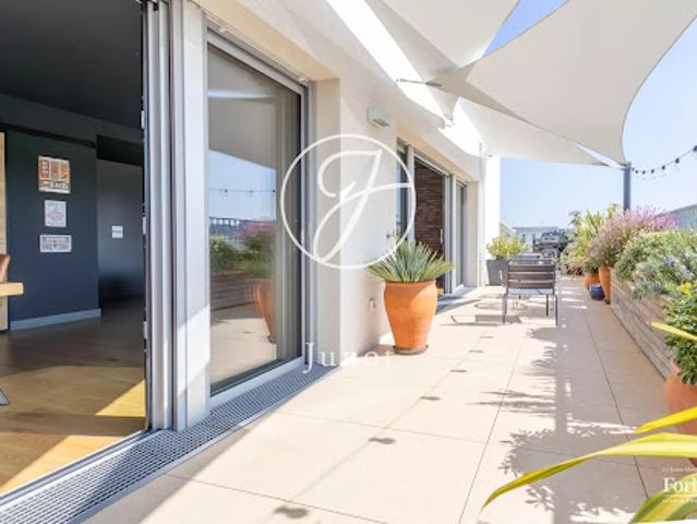 Vente Appartement 5 pièces 155.01 m2 Nantes