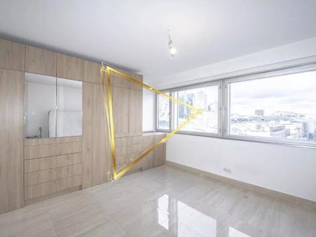 Vente Appartement 5 pièces 155.63 m2 Courbevoie