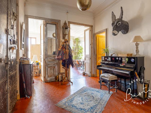 Vente Appartement 5 pièces 155 m2 Marseille 1er