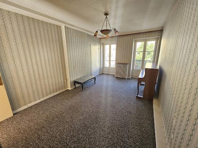 Vente Appartement 5 pièces 156 m2 Saint claude