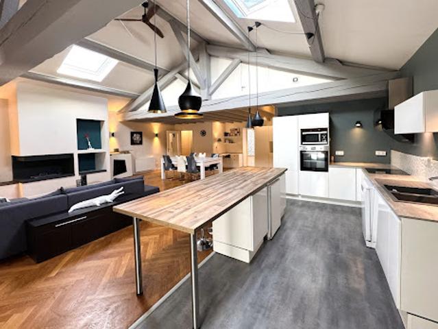 Vente Appartement 5 pièces 157 m2 Jonage