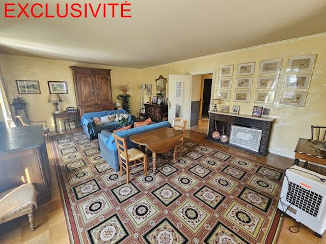 Vente Appartement 5 pièces 158.6 m2 Saint claude