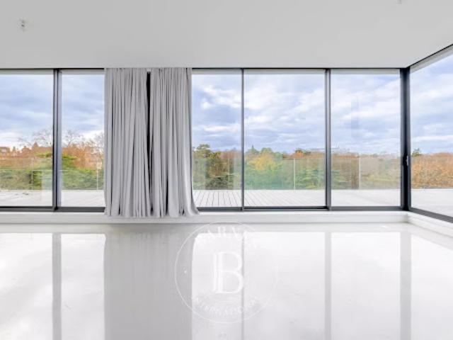 Vente Appartement 5 pièces 159.81 m2 Paris 14ème