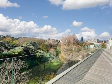 Vente Appartement 5 pièces 159.81 m2 Paris 14ème