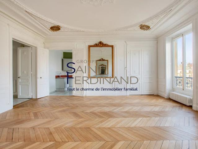 Vente Appartement 5 pièces 163.62 m2 Paris 10ème