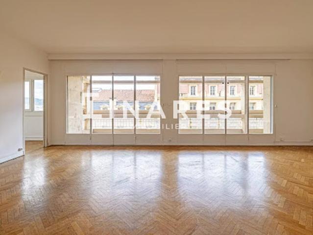 Vente Appartement 5 pièces 163 m2 Marseille 8ème