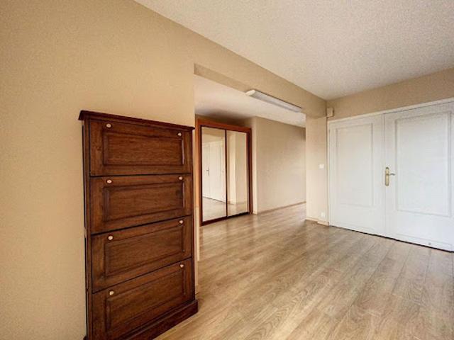 Vente Appartement 6 pièces 164 m2 Montluçon