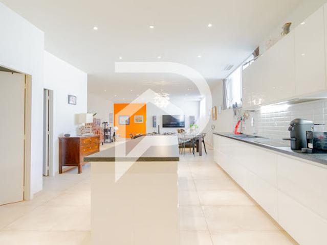 Vente Appartement 5 pièces 166 m2 Marseille 5ème
