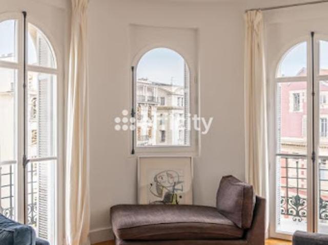Vente Appartement 6 pièces 168.28 m2 Nice