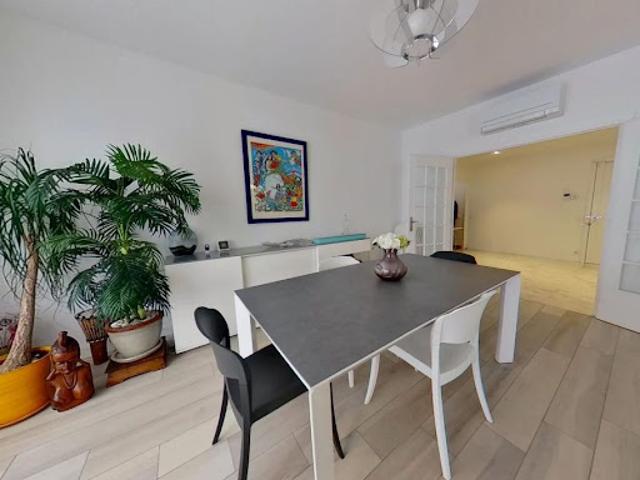 Vente Appartement 5 pièces 172.69 m2 Lyon 6ème