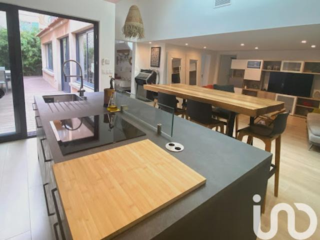 Vente Appartement 5 pièces 174 m2 Nimes