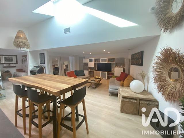 Vente Appartement 5 pièces 174 m2 Nimes