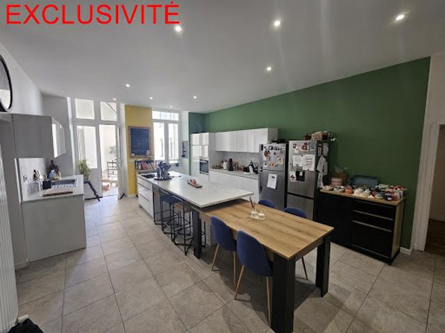 Vente Appartement 5 pièces 178 m2 Saint claude