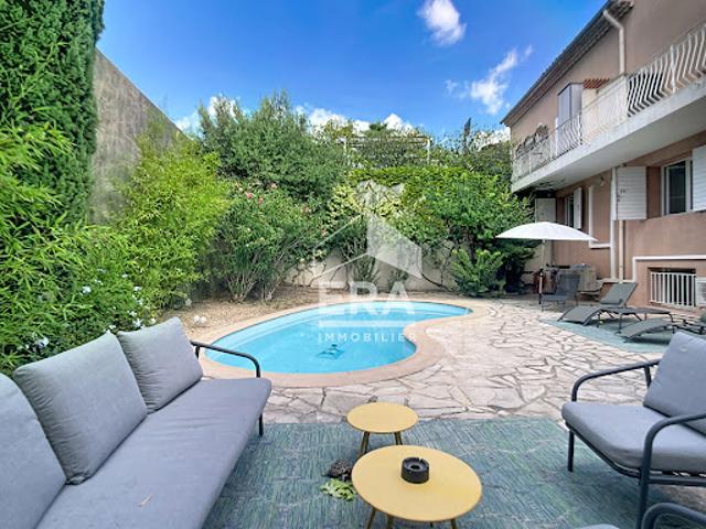 Vente Appartement 5 pièces 179 m2 Marseille 9ème