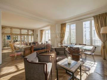 Vente Appartement 5 pièces 182.32 m2 Paris 16ème