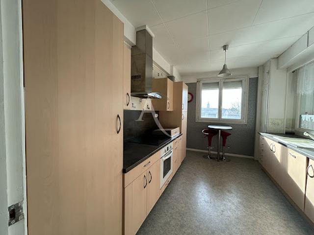Vente Appartement 5 pièces 187.13 m2 Soissons