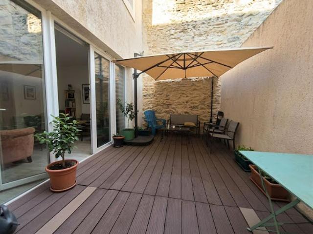 Vente Appartement 5 pièces 193.5 m2 Nimes