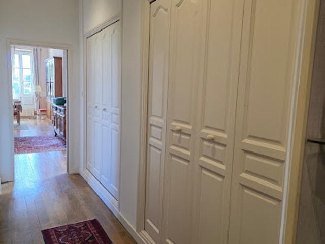 Vente Appartement 5 pièces 200.28 m2 Tournus