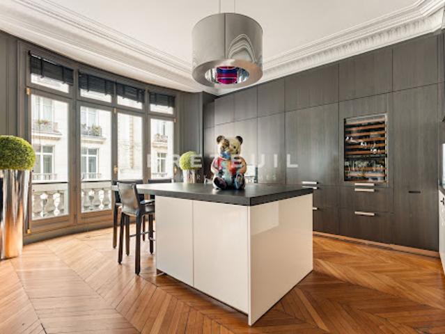 Vente Appartement 5 pièces 200.88 m2 Paris 17ème