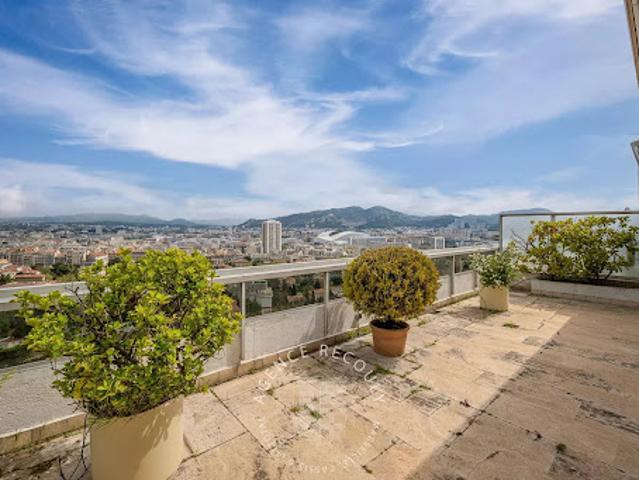 Vente Appartement 5 pièces 215 m2 Marseille 8ème