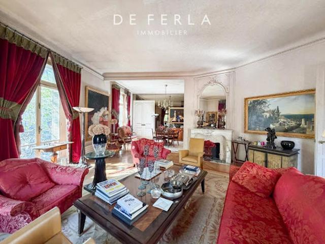 Vente Appartement 5 pièces 240.07 m2 Paris 16ème