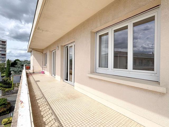 Vente appartement 5 pièces Angers Justices 49