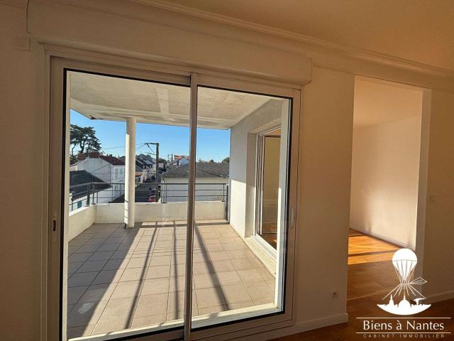 Vente appartement 5 pièces Nantes Rond Point De Rennes 44