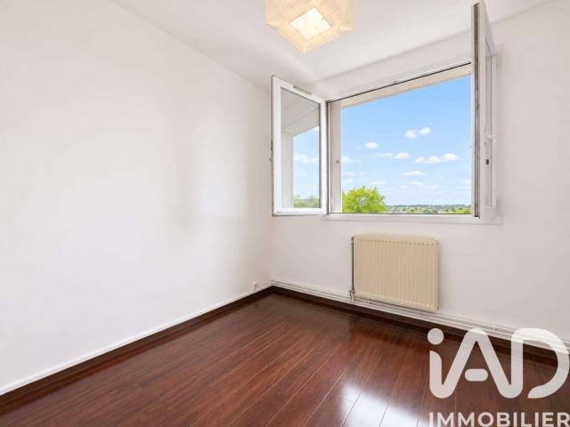 Vente appartement 5 pièces Prix lès Mézières 08