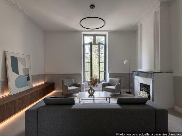 Vente Appartement 5 Pieces Sommieres Parking 120m² Sommières