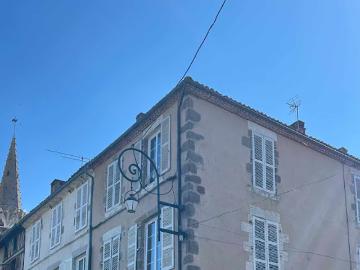 Vente Appartement 6 pièces 88 m2 Confolens