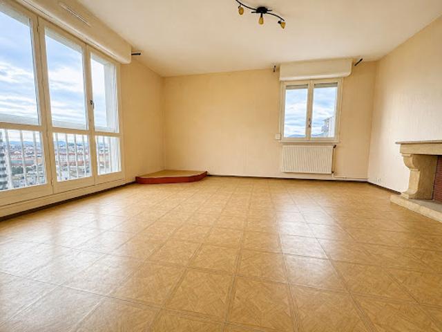 Vente Appartement 6 pièces 106.18 m2 Clermont Ferrand