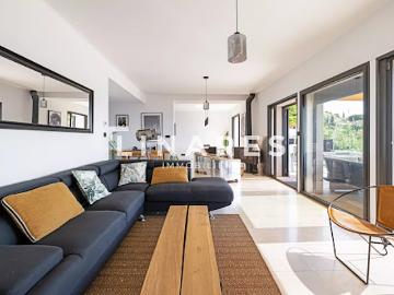Vente Appartement 6 pièces 118.73 m2 Marseille 16ème