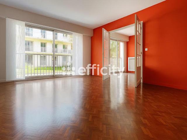 Vente Appartement 6 pièces 118 m2 Versailles