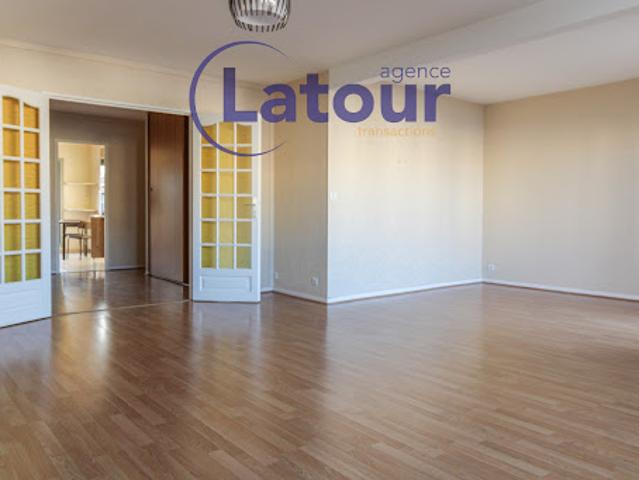 Vente Appartement 6 pièces 119 m2 Dreux