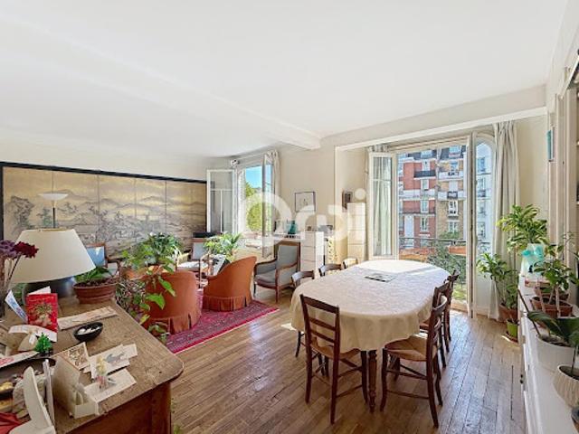 Vente Appartement 6 pièces 121.75 m2 Paris 15ème