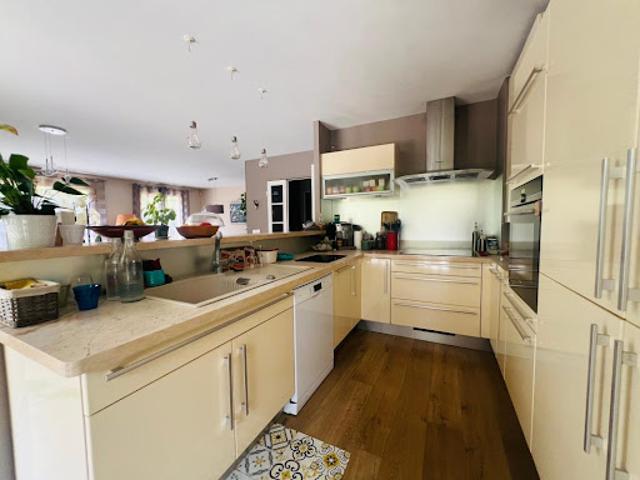 Vente Appartement 6 pièces 121 m2 Tassin la Demi Lune