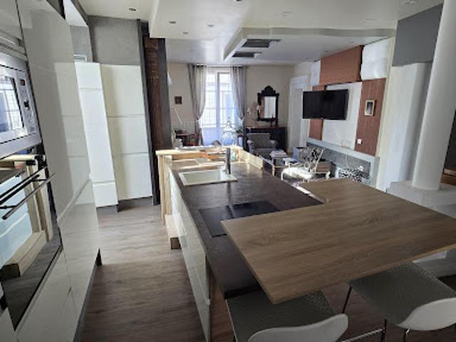 Vente Appartement 6 pièces 128 m2 Chatellerault