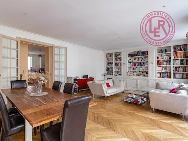 Vente Appartement 6 pièces 137.41 m2 Paris 3ème