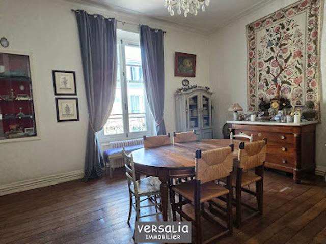 Vente Appartement 6 pièces 140 m2 Versailles