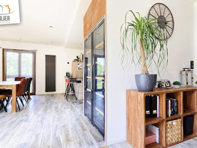 Vente Appartement 6 pièces 143.66 m2 Prévessin Moëns