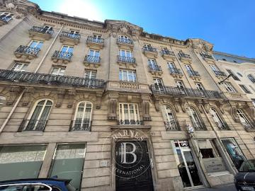 Vente Appartement 6 pièces 148.26 m2 Nantes